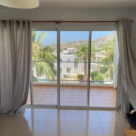 Coral Bay Seaview In Apartment